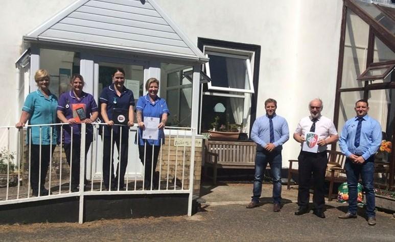 Fishguard and Goodwick Rugby Club donate tablet to Parc y Llyn care home, Ambleston, thanks to Club Rygbi Cymry ... 