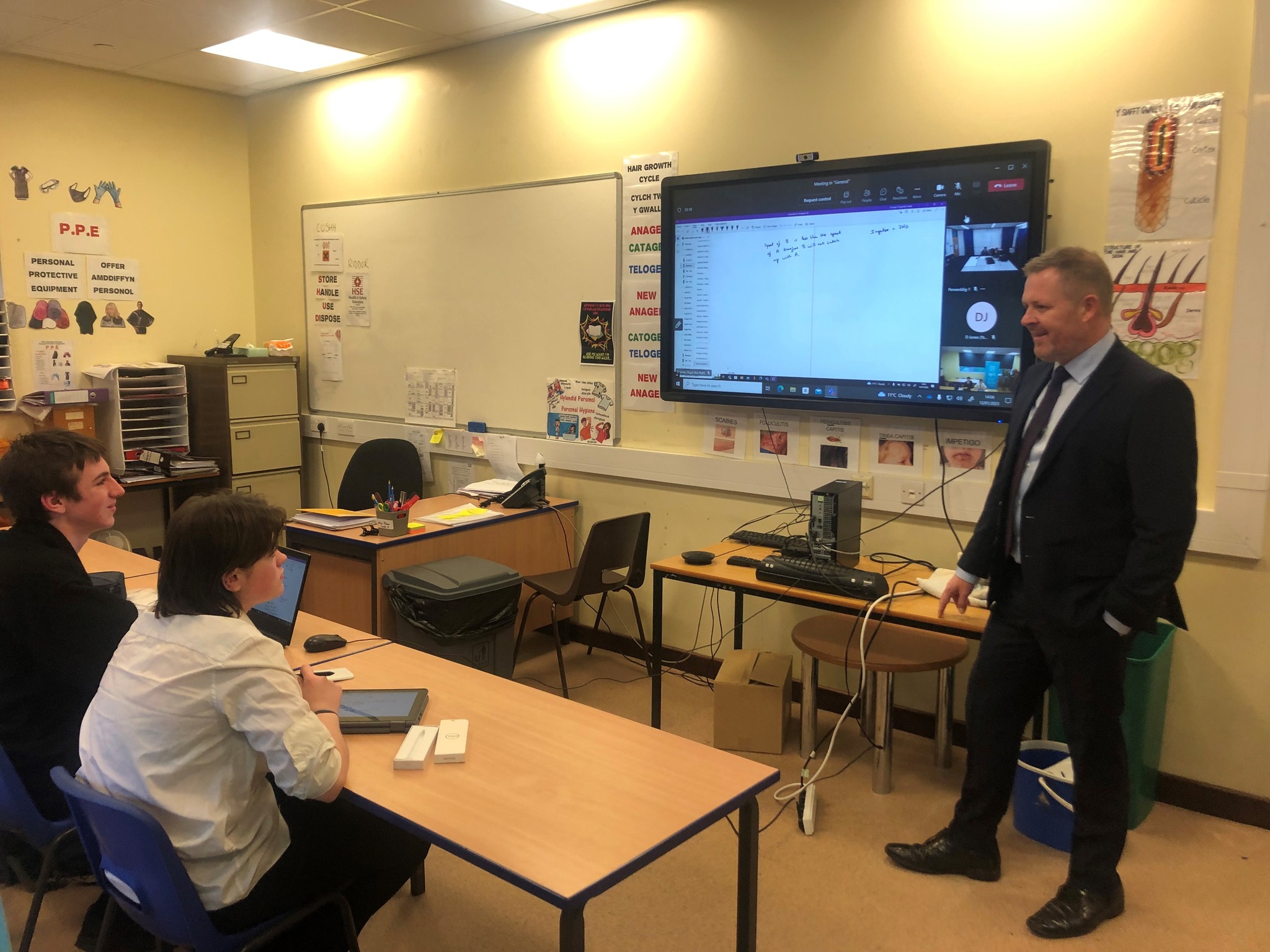 Education Minister Jeremy Miles impressed by Ysgol Bro Pedr - Vimarsana News