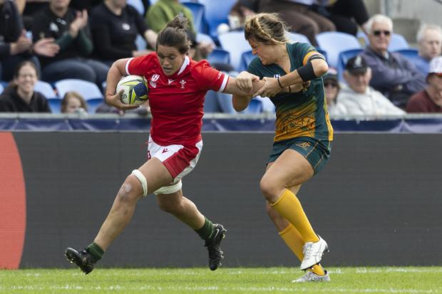 Sioned Harries - who began her rugby journey in Aberaeron and also played for Whitland - has announced her retirement from professional rugby.