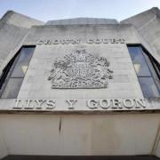 Pair charged with GBH  and attempted robbery given more time to consult with defence
