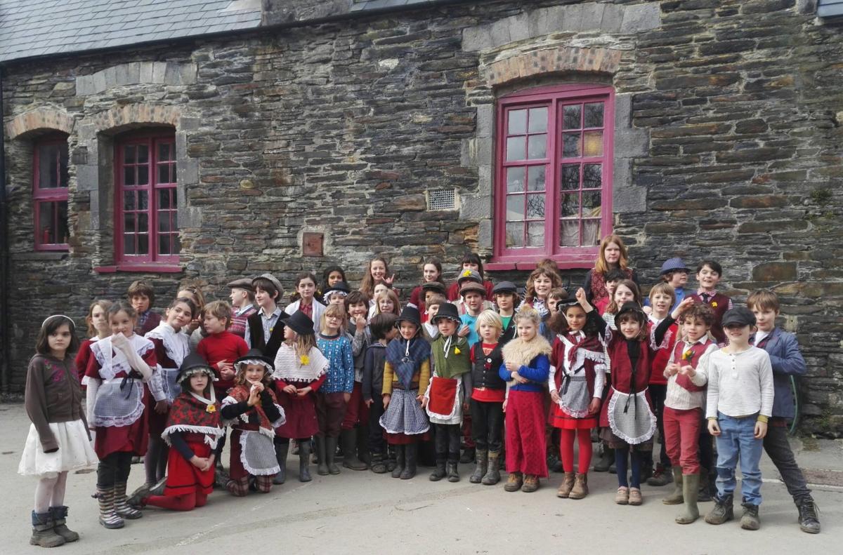 Nant-y-Cwm Steiner School celebrates St David's Day